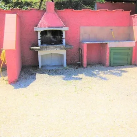Apartment In Mit Schoenem Garten Capoliveri (Isola d'Elba)