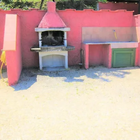 Apartment In Mit Schoenem Garten Capoliveri (Isola d'Elba)